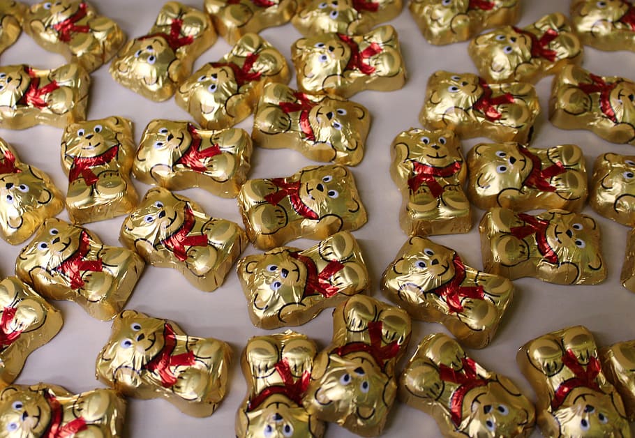 sweets, bears, chocolates, cute teddy bears, eating, lakomka HD wallpaper