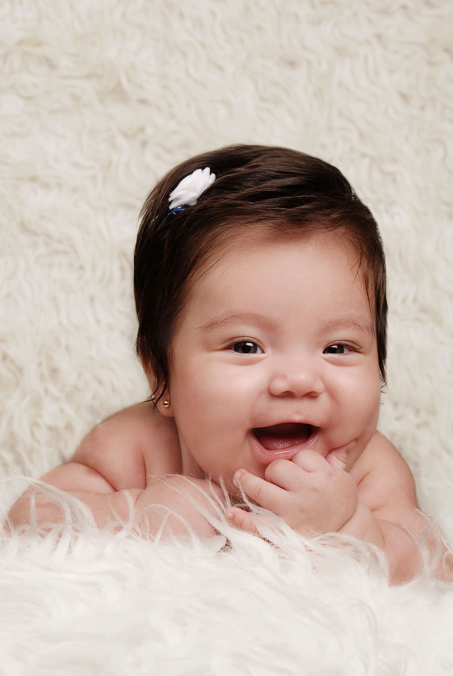 laughing, bebe, hands, baby, young, real people, childhood HD wallpaper