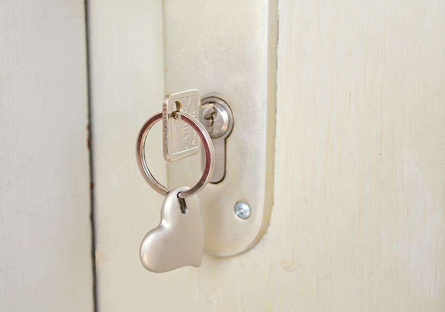 gray metal door lock with stainless steel key, castle, heart HD wallpaper