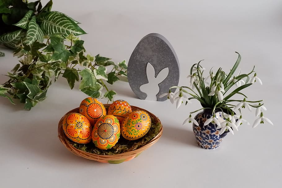 yellow easter eggs, ornament, close, basket, season, give, sorbian easter eggs, HD wallpaper
