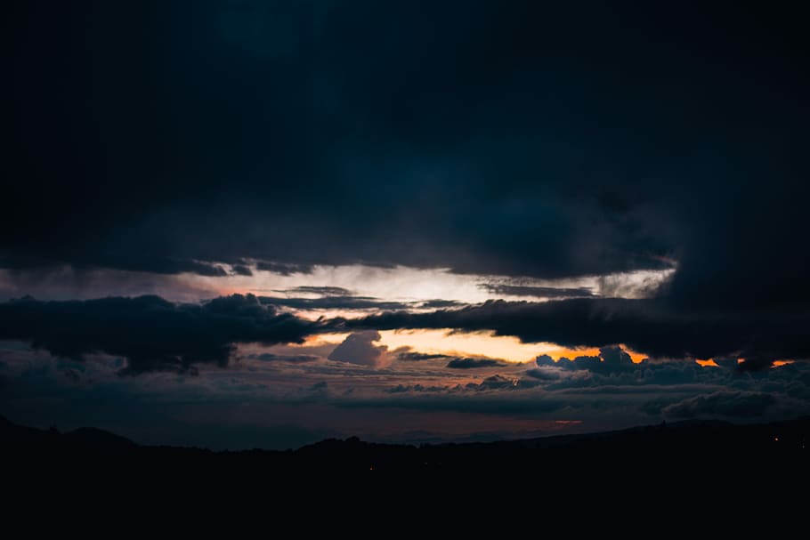 silhouette of mountain and sky, gray clouds, night, sunset, dark HD wallpaper