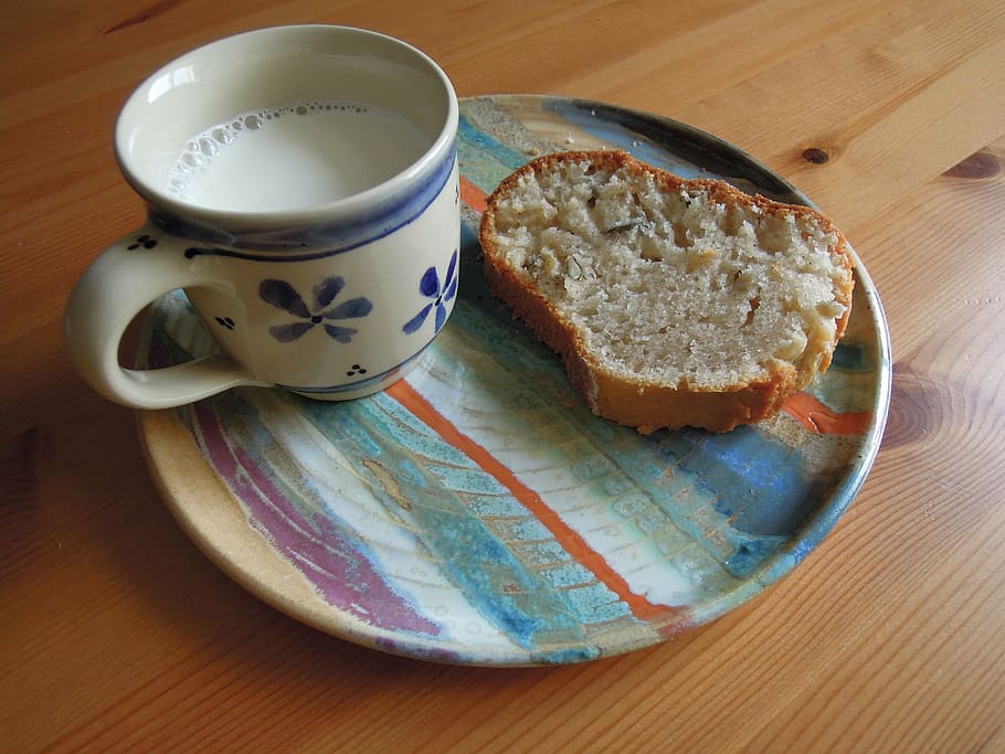 brunch, breakfast, cup, milk, saucer, plate, patsy, bun, wood HD wallpaper