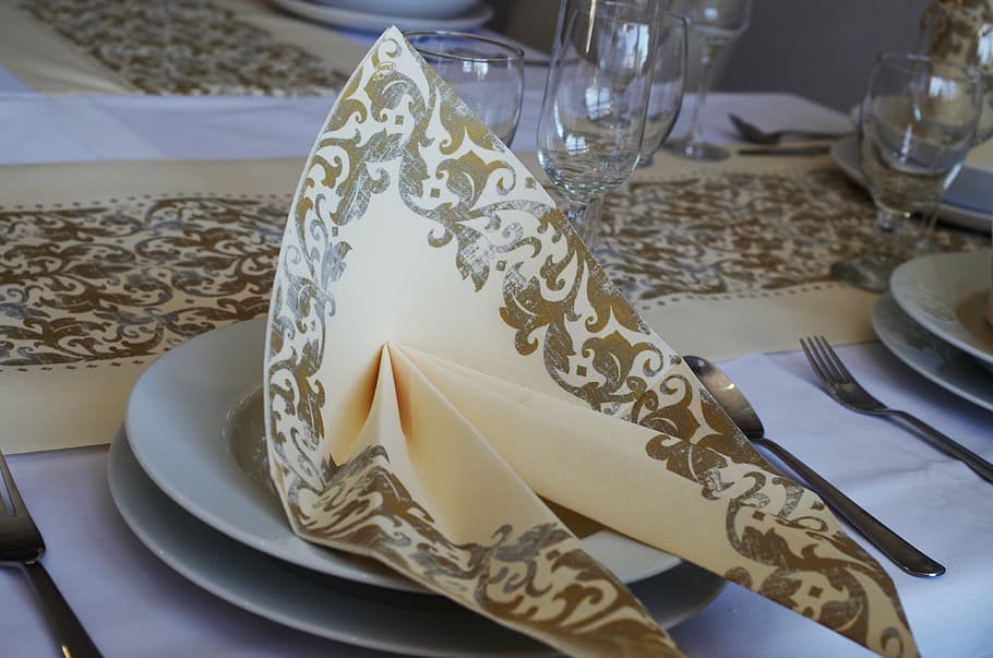 table manners, serviettes, place setting, restaurant, celebration HD wallpaper