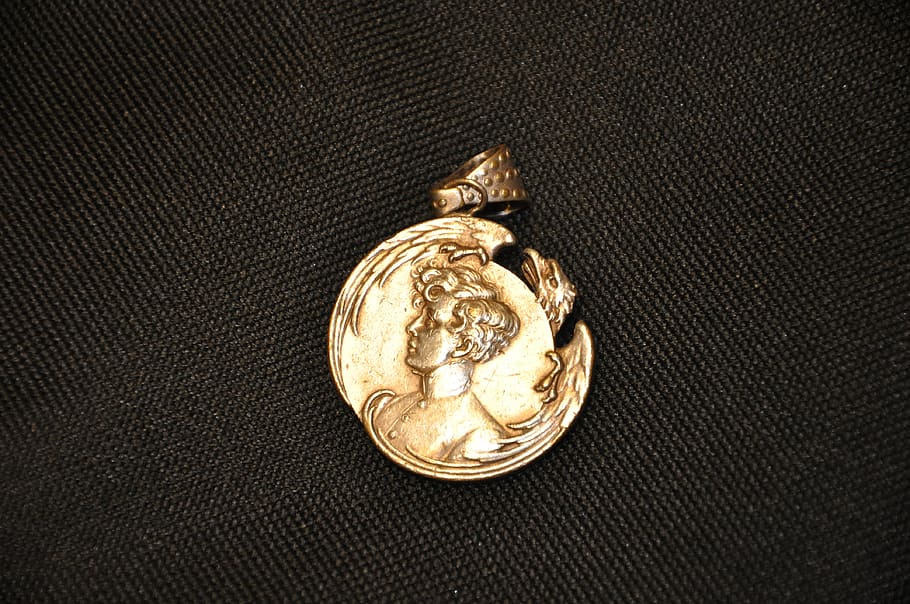 Medallion, Aiglon, Portrait, silver, gold Colored, close-up HD wallpaper