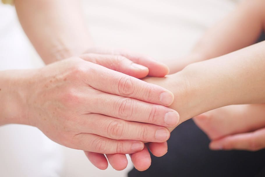 two persons holding hands, mom, power, energy, healing, human hand HD wallpaper