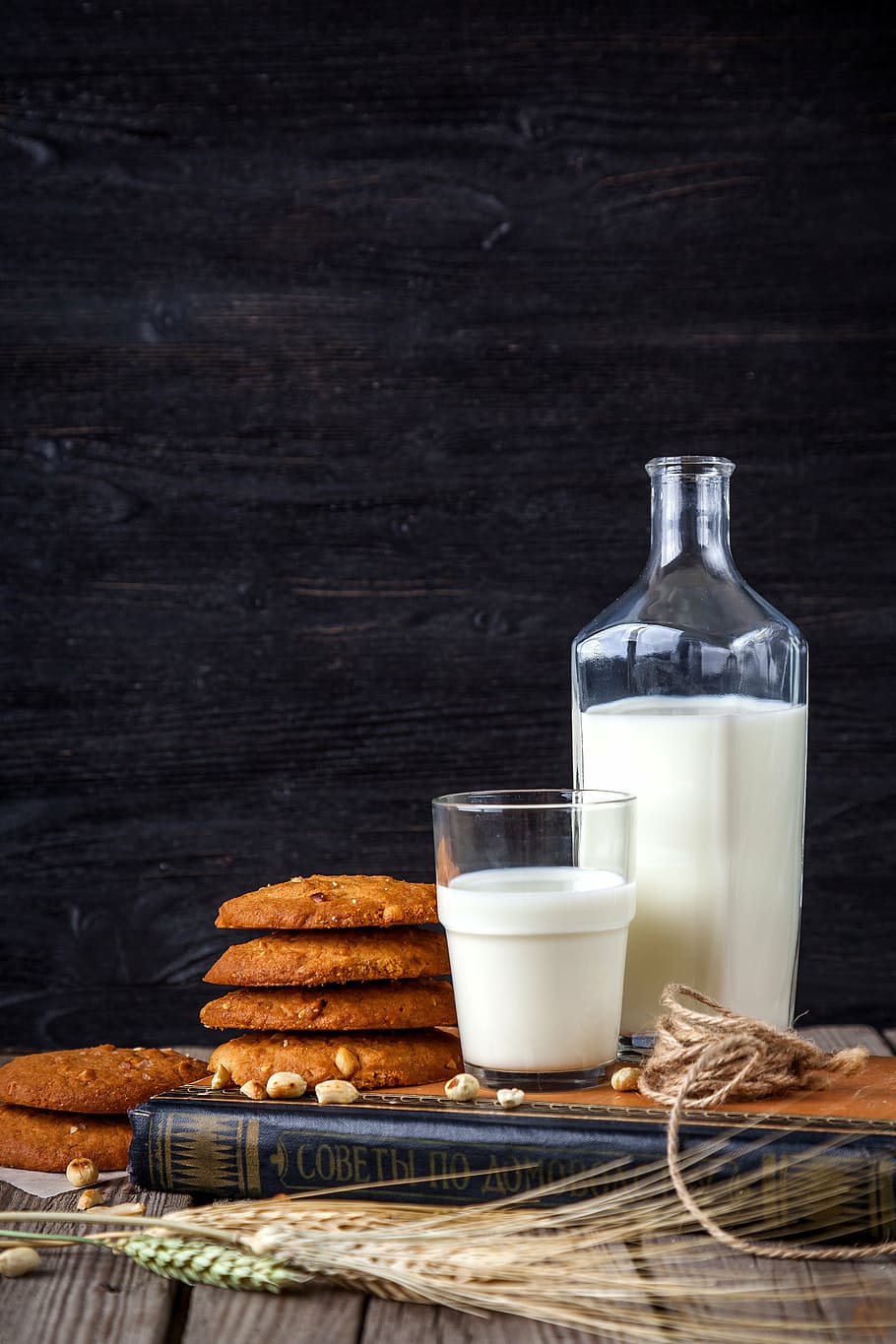 cookies near milk glass and bottle, oatmeal, confectionery, nutrition, HD wallpaper