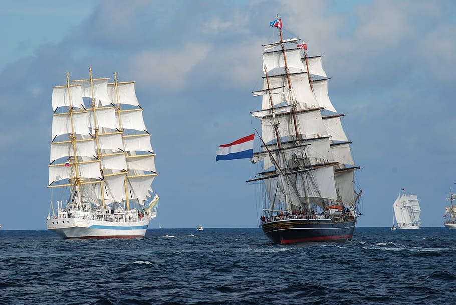 photo of two white and blue Sail Ship, ships, clipper, tall, race, HD wallpaper