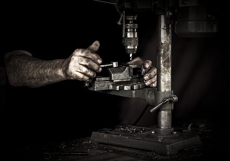 man using drill press, man holding power tool, Workshop, hand HD wallpaper