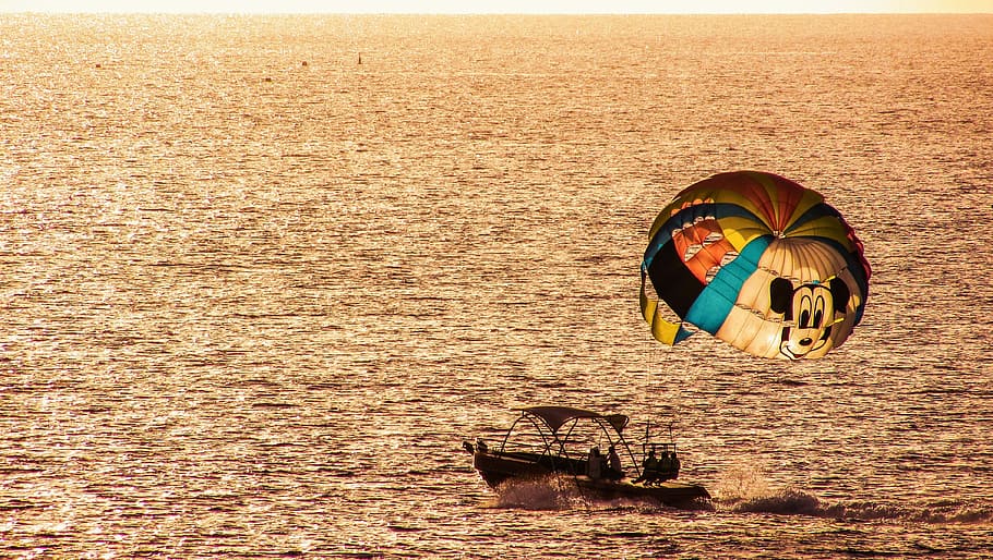 Sunset, Sea, Nature, Orange, Sunlight, sunshine, boat, parachute HD wallpaper