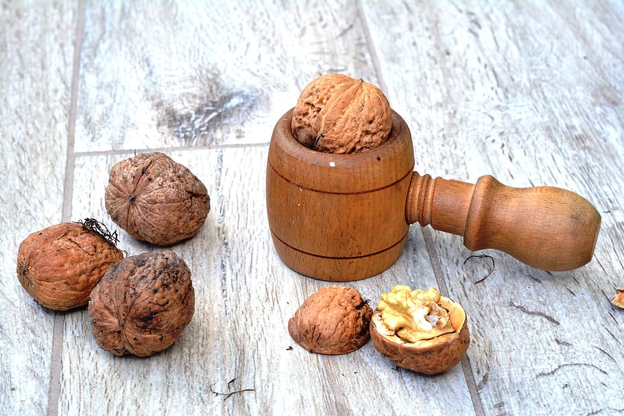 walnut, walnuts, smash, autumn, split, the nutcracker, walnuts walnut HD wallpaper