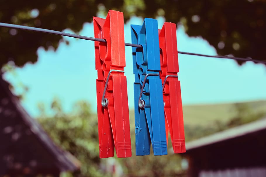 hooks, laundry, wire, plastic, dye, red, blue, hanging, clothespin, HD wallpaper