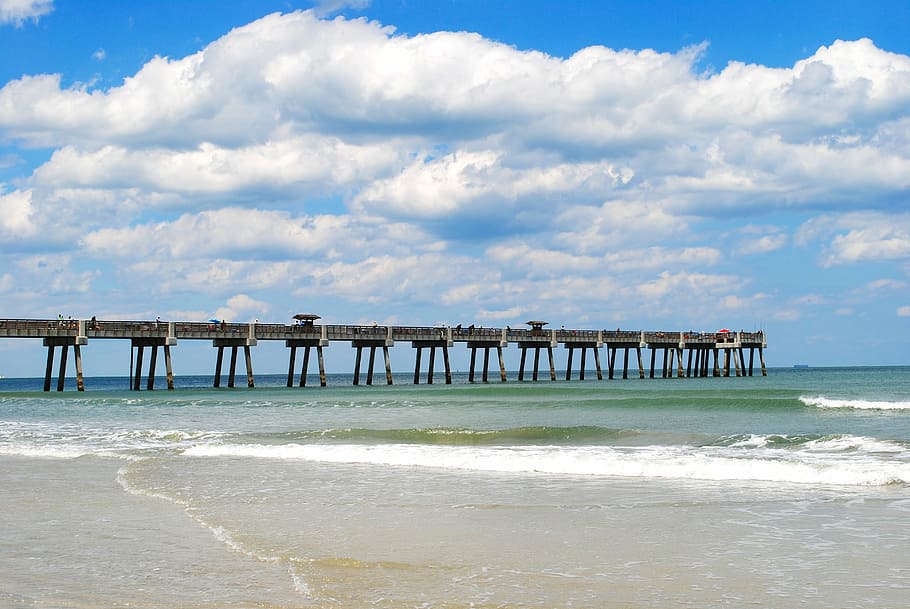 brown dock surrounded by ocean during daytime, jacksonville HD wallpaper