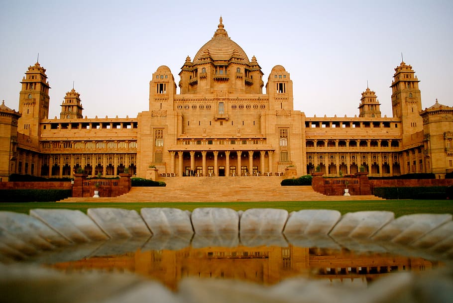 The COLONIAL GRANDEUR, beige castle under white sky, building HD wallpaper