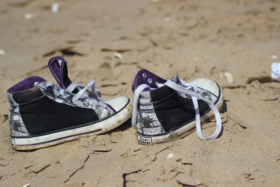 Shoes, Sand, Beach, Playtime, Vacation, leisure, holiday, summer HD wallpaper