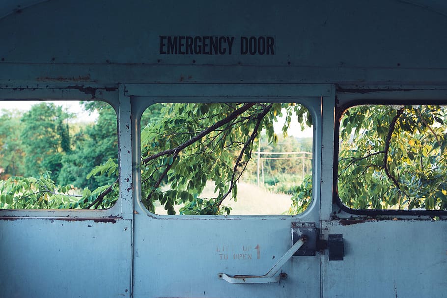 Emergency Door text above door, close, photo, white, vehicle HD wallpaper