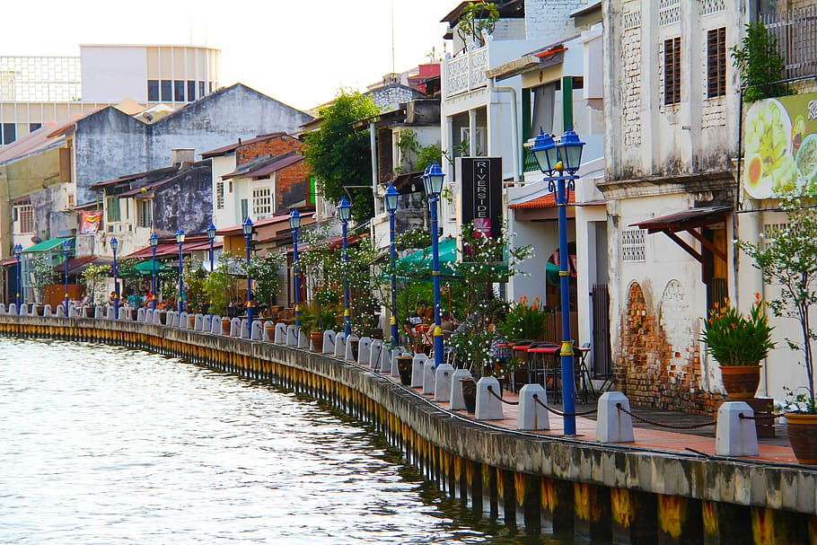 blue light post beside body of water, river, malacca river HD wallpaper