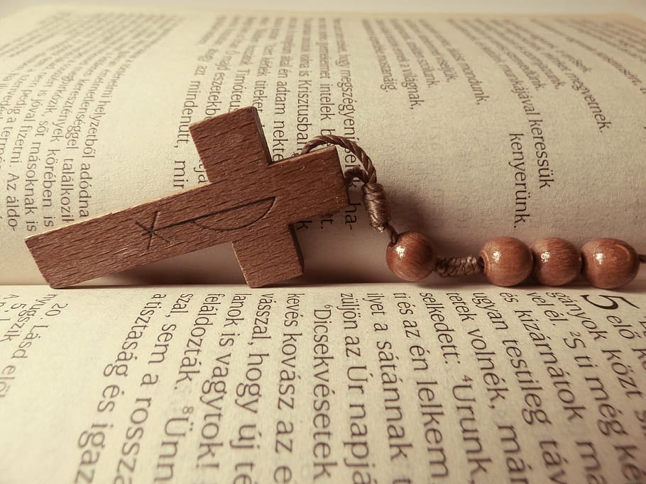 bible, cross, book, rosary, reader, christian, pages, writing, HD wallpaper