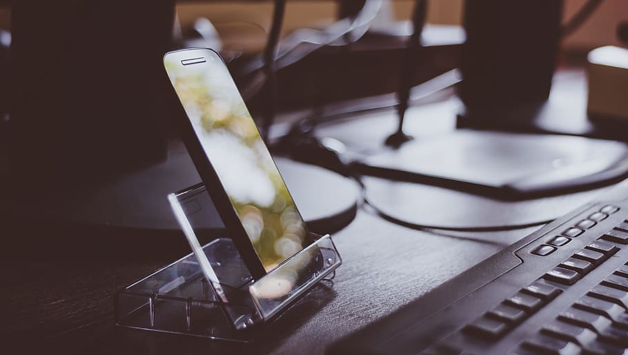 smartphone, desk, office, table, blur, keyboard, still life, technology HD wallpaper