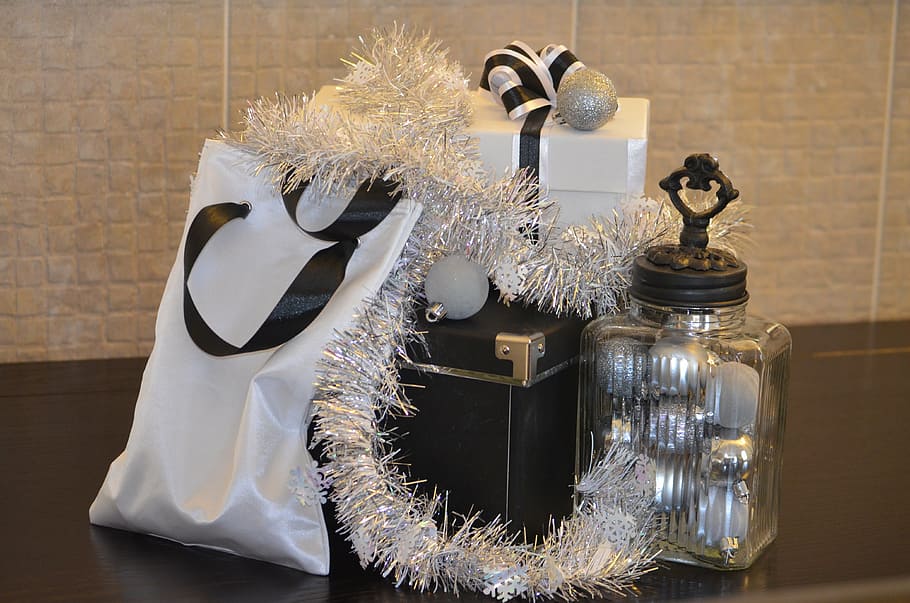 gift, christmas, present, black, white, box, ribbon, no people HD wallpaper