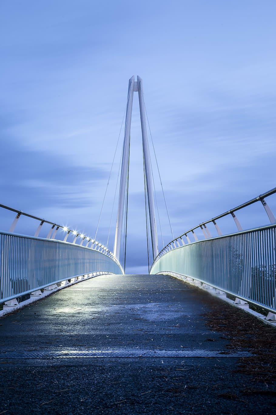 gray metal bridge photo, empty white metal bridge, light, blue HD wallpaper
