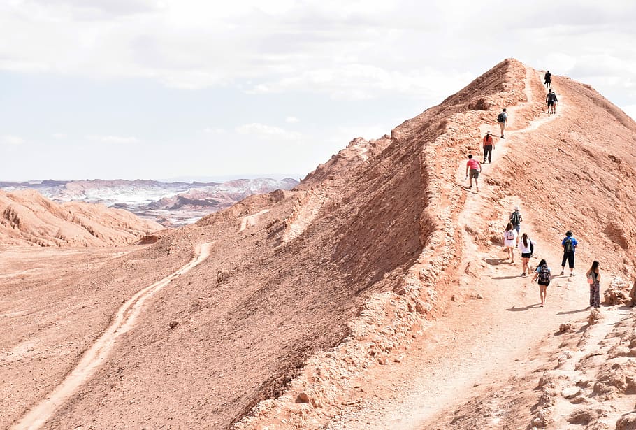 Valle de la Luna, group of people walking on beige mountain during daytime, HD wallpaper