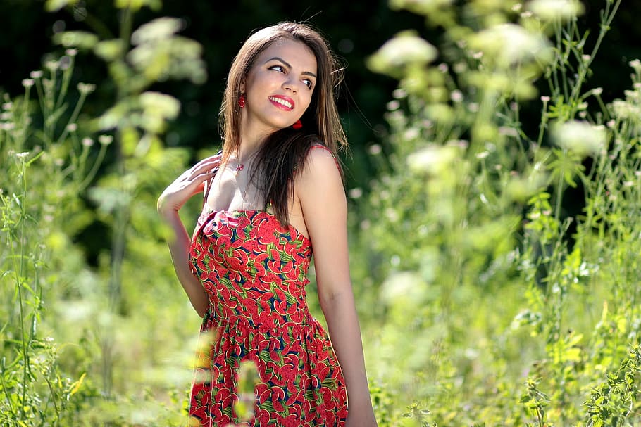 woman in red tube dress, girl, nature, smile, beauty, summer, HD wallpaper