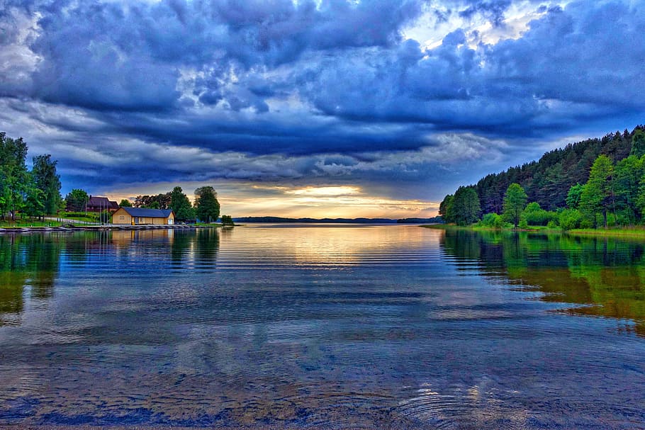 blue clouds reflected on water at daytime, Sunset, Seaside HD wallpaper