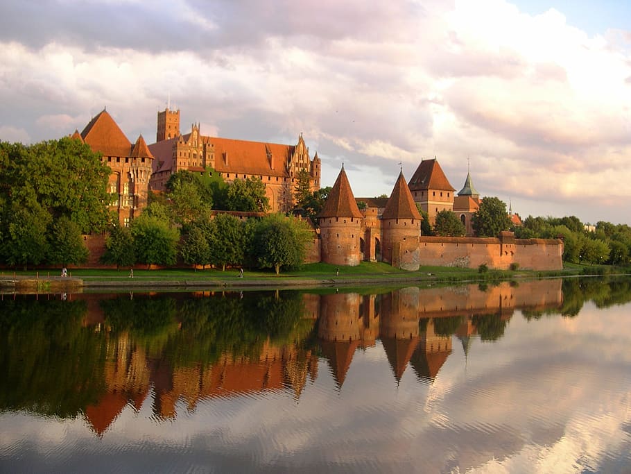 brown castle beside body of water at daytime, poland, malbork, HD wallpaper