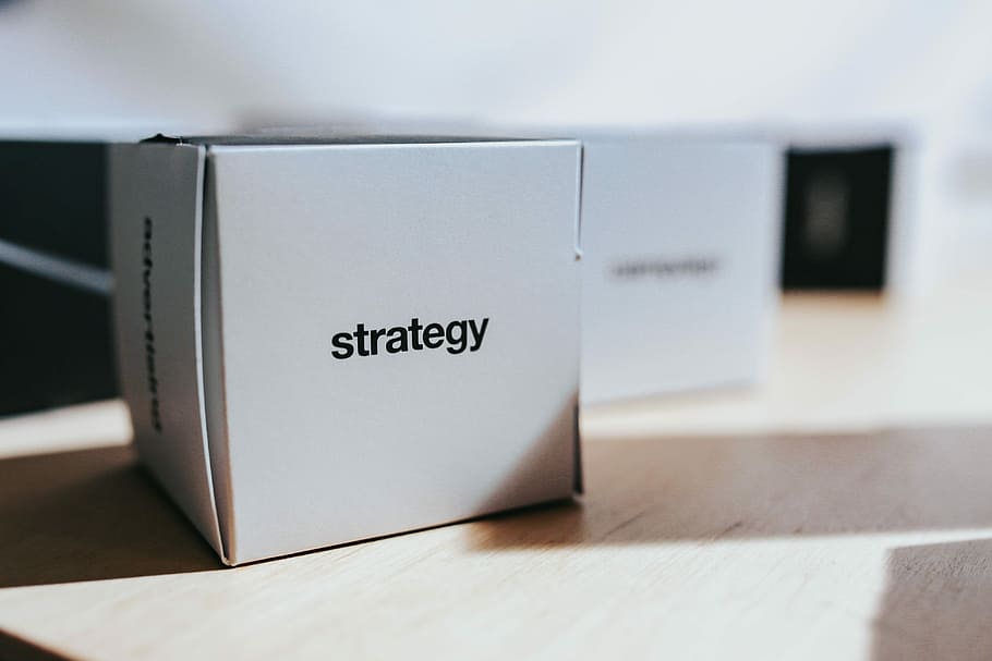 Little paper boxes with words on them, table, strategy, cardboard HD wallpaper