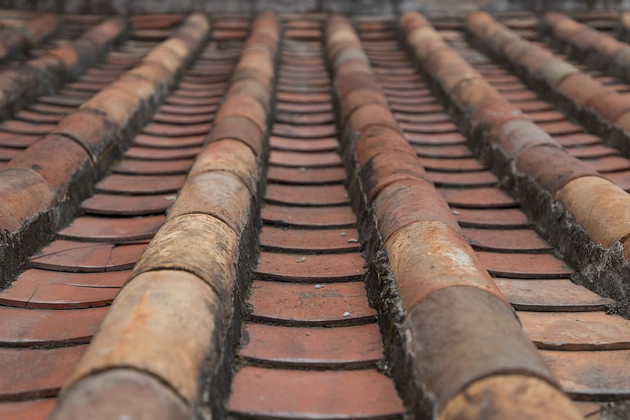 red tile, brown roof tiles close up photo, rooftop, pattern, no people HD wallpaper