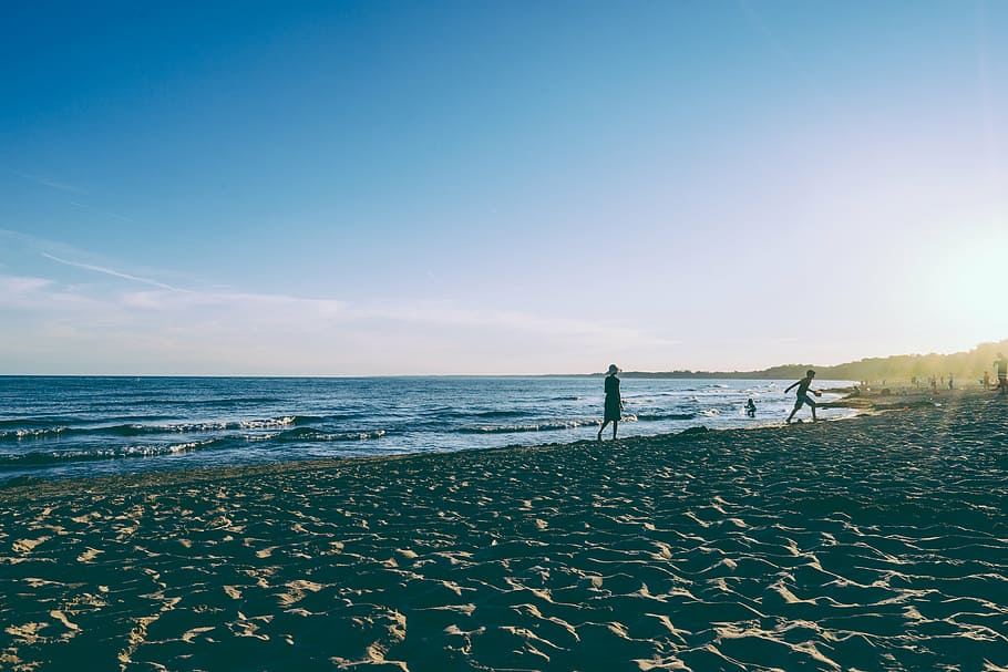 beach, dawn, dusk, hat, outdoors, people, sand, sea, seascape HD wallpaper