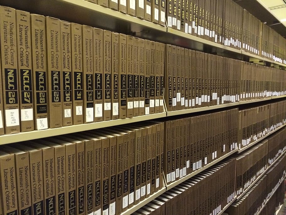 books in shelf, library, knowledge, studying, reading, learning HD wallpaper