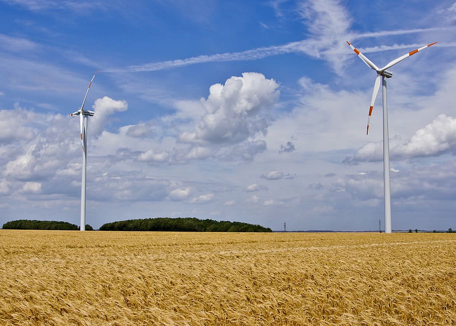 windräder, landscape, fields, sky, wind energy, clouds, brown HD wallpaper