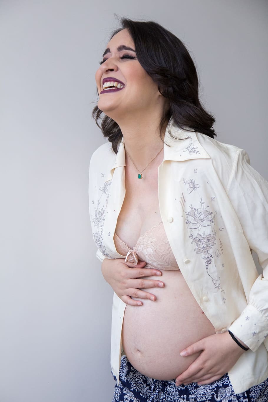 pregnant woman, pregnancy woman, pregnant photos, maternity, HD wallpaper