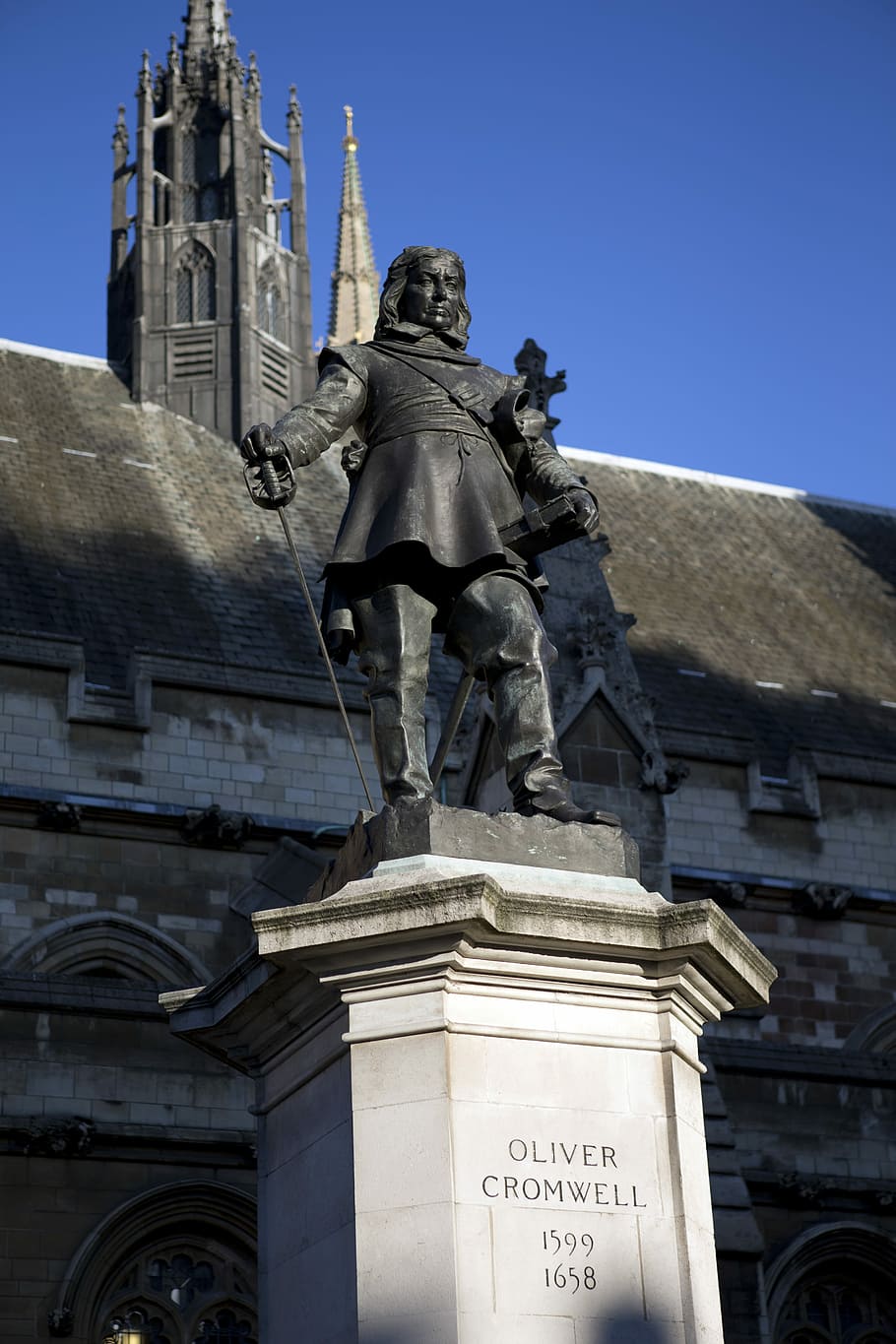 Hd Wallpaper Bronze Statue Oliver Cromwell Lord Protector English Civil War Wallpaper Flare