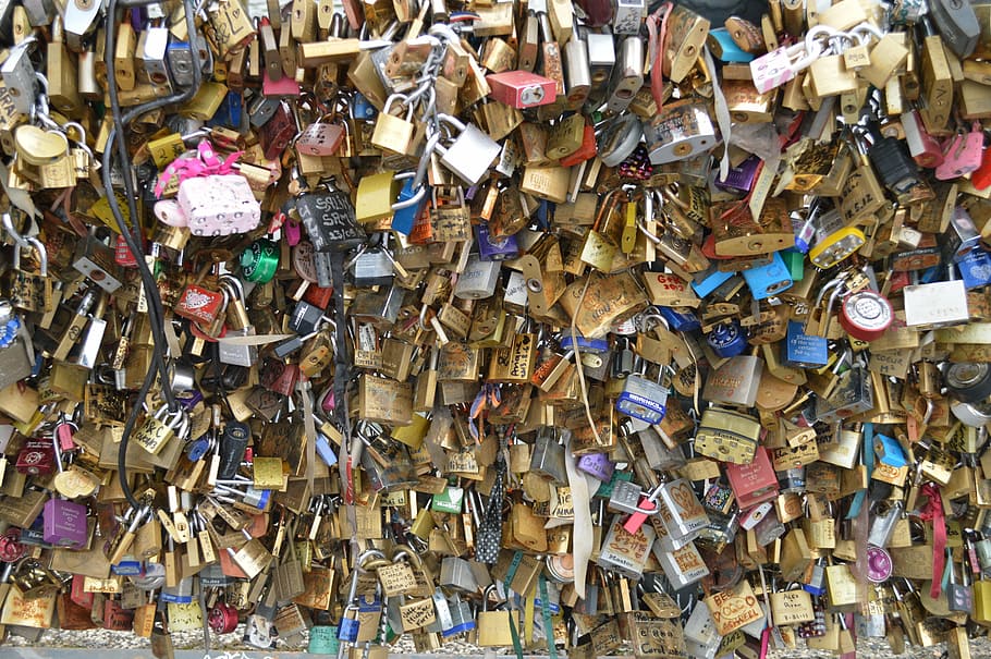 padlock, bridge of arts, paris, love, romance, symbol, security HD wallpaper