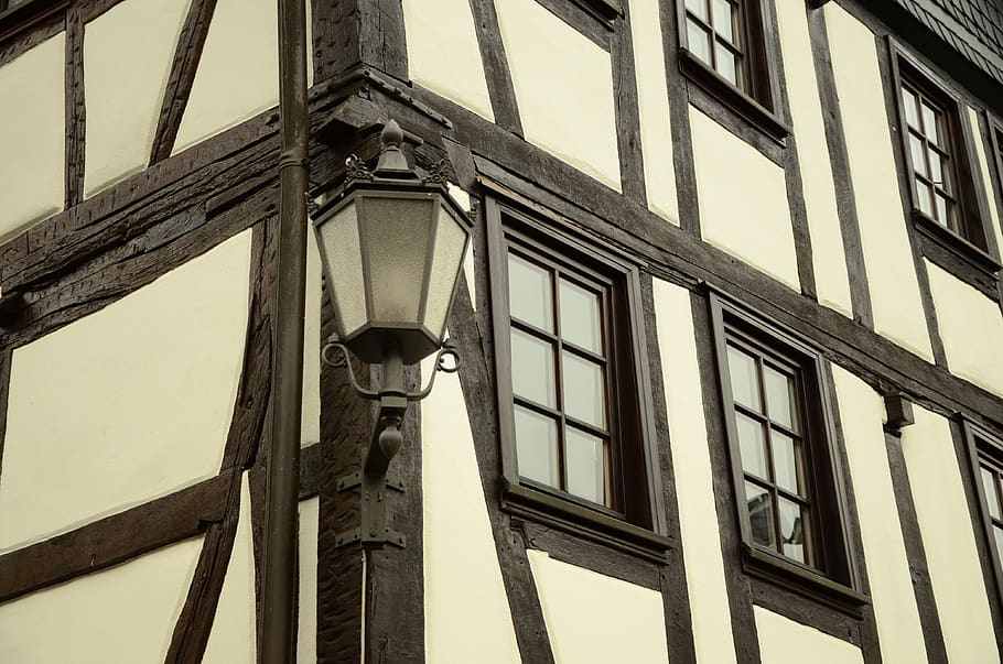 house, facade, truss, architecture, live, lantern, bar, building HD wallpaper