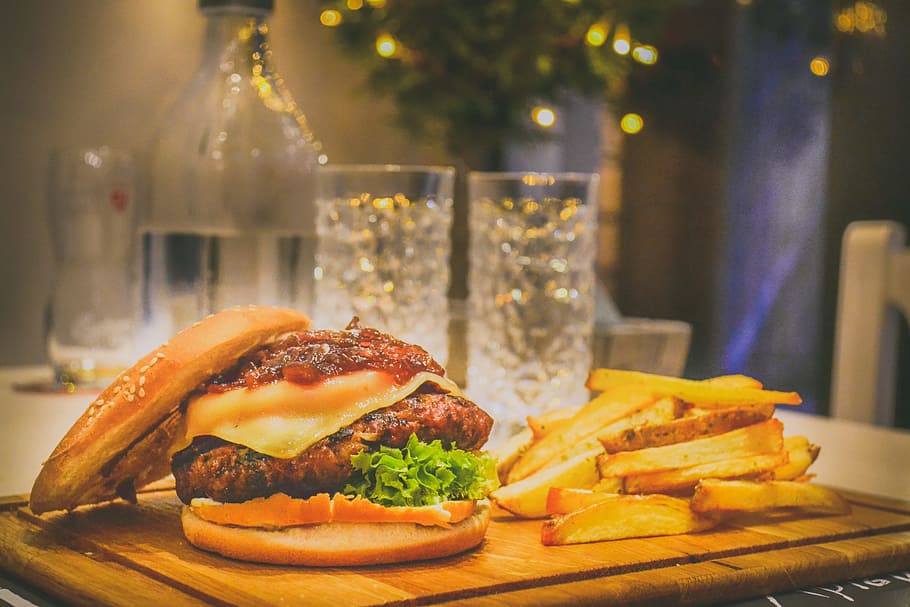 Cooked Foods, beef, bokeh, bottle, bread, buns, burger, calories HD wallpaper