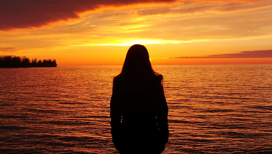 sea, ocean, water, orange, dark, clouds, sky, sunset, sunrise HD wallpaper