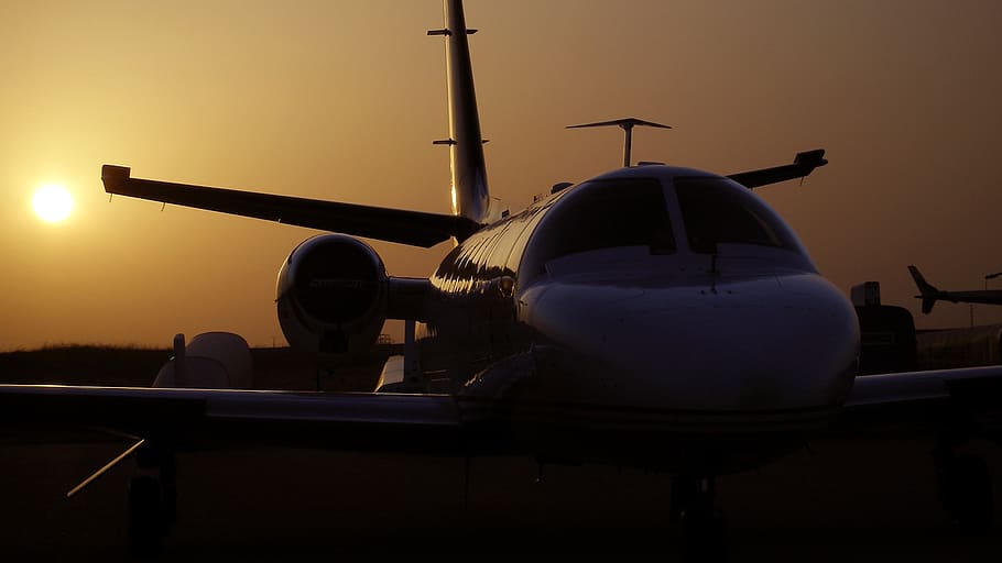 Hd Wallpaper Airplanes Cessna Citation Ii Sunset Silhouette Evening Sky Wallpaper Flare