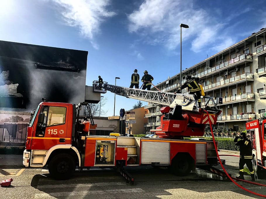 firetruck near billboard and building at daytime, firemen, autoscala HD wallpaper