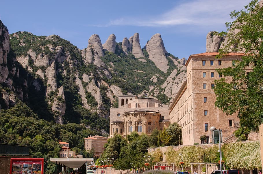 brown building near mountain during daytime, spain, catalonia HD wallpaper