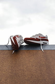 white-and-red Nike sneakers at daytime, white-and-red Nike Air Max 90 shoes HD wallpaper