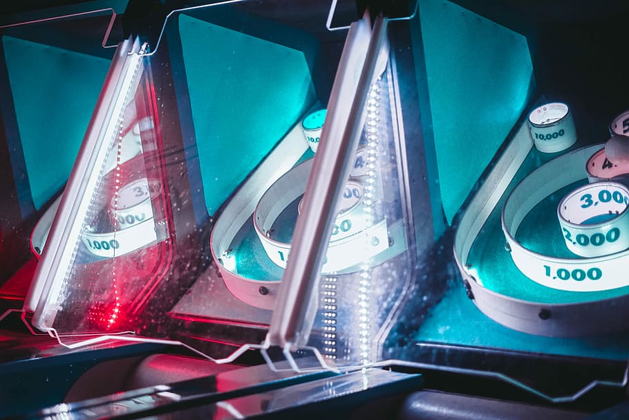 photo of arcade machine, red and gray LED ligts, green, blue HD wallpaper