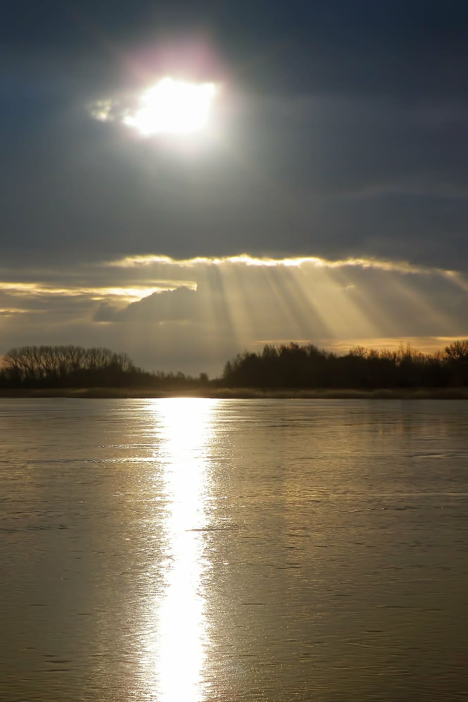 water, lake, clouds, sun, dramatic, sparkle, mirroring, sky, HD wallpaper