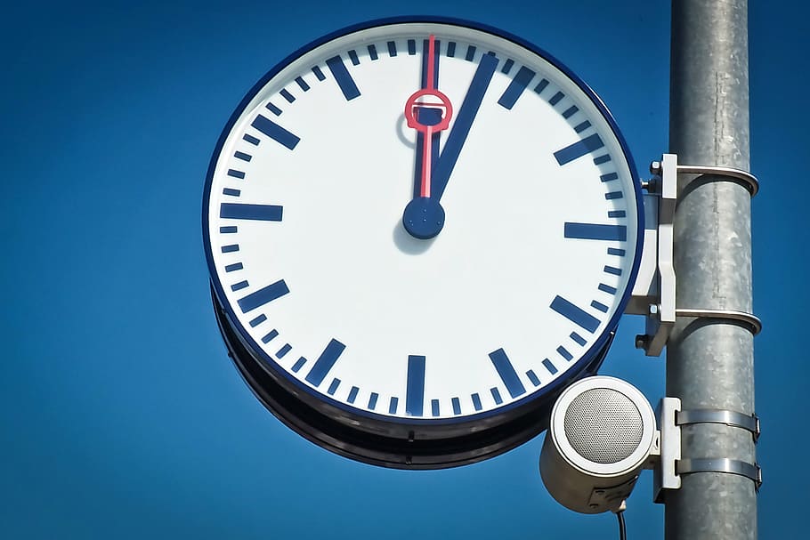 round white and blue analog wall clock, clock face, pointer HD wallpaper