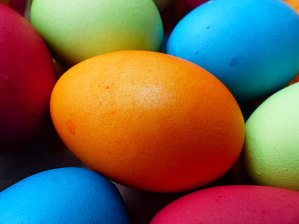 closeup photo of assorted-color egg lot, colorful, easter eggs HD wallpaper
