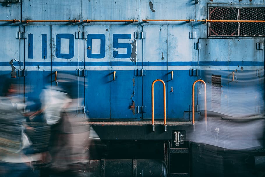 blue and white train, time lapse photography of train, blur, speed HD wallpaper