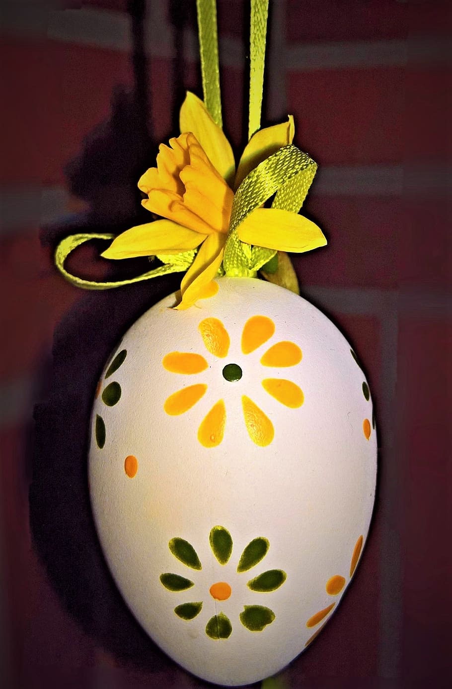 easter, easter egg, tradition, blow out, paint, hang, loop HD wallpaper