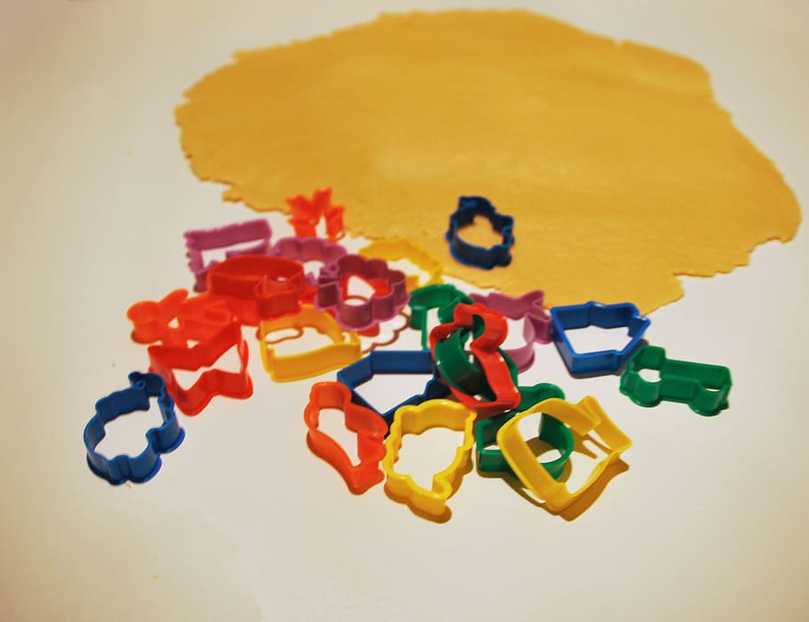 dough, models, play, cookies, modeling, creativity, toy, childhood HD wallpaper